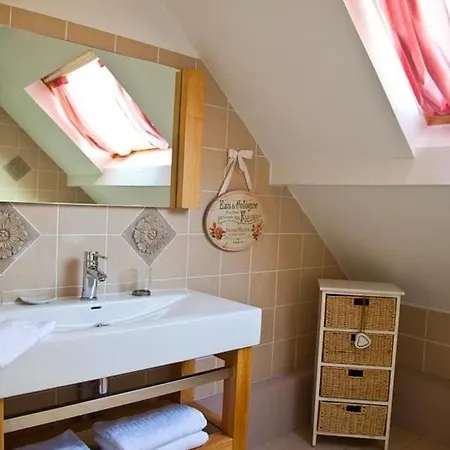Chambres D'hotes Le P'tit Angelus De Bed and breakfast